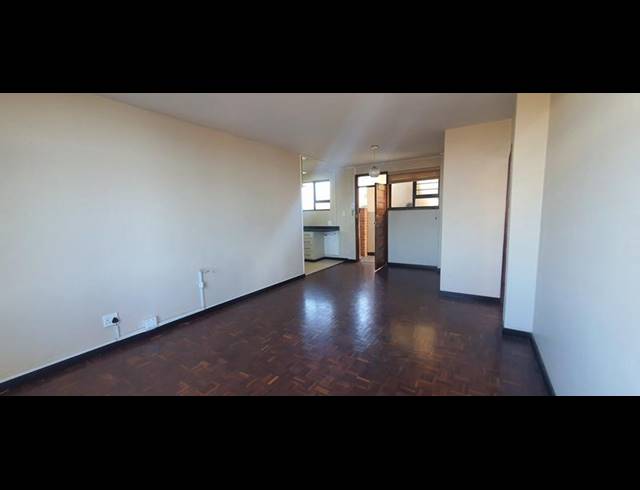 2 BEDROOM APARTMENT FOR SALE IN ESSENWOOD